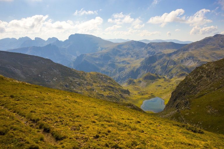 mountains-7867137_1280